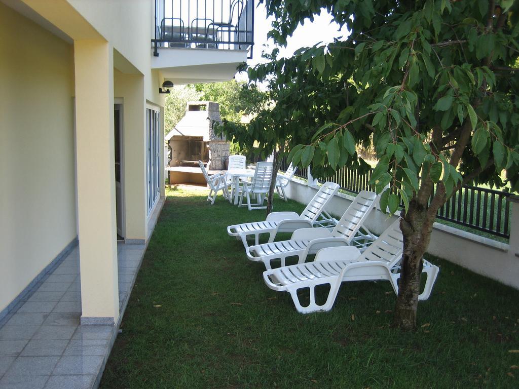 Apartments And Rooms Michaela Fažana Szoba fotó